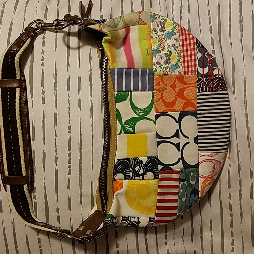 Coach Authentic Cute Alot of Room  Shoulder Bag - Picture 5 of 6